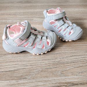 Cat & Jack Afton Hiking Sandals light gray/pink 5